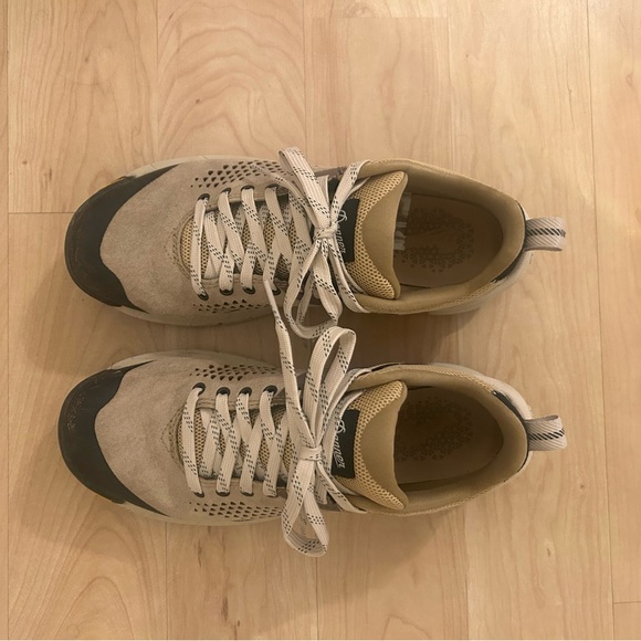 Women’s Danner Trail, Bronze/Wheat, 8.5 - Picture 5 of 5